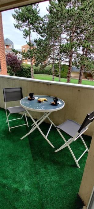 Apartamento Chez Emy & Tom Cabourg Exterior foto